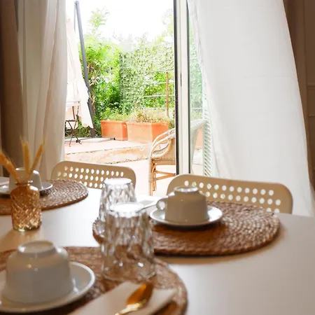 Tenuta Maison Angelina Bed & Breakfast Formia